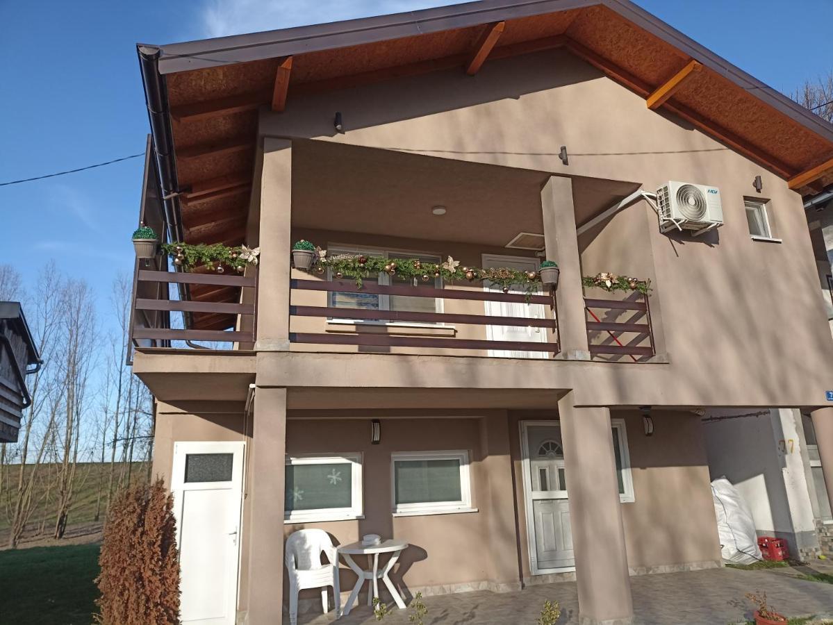 Vikendica Apartments Dunav Ms Celarevo Εξωτερικό φωτογραφία